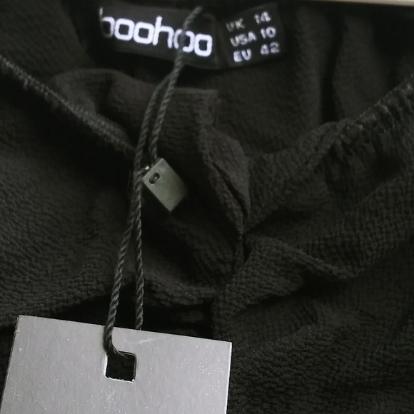 NWT Black Ruffle Crop Top US Size 10 - Picture 4 of 5